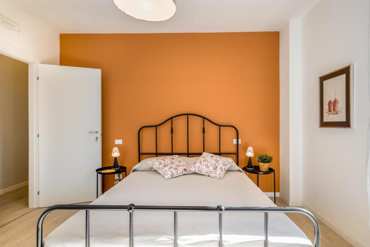 Family & Friends Rooms With Shared Bathroom Padua Exteriör bild