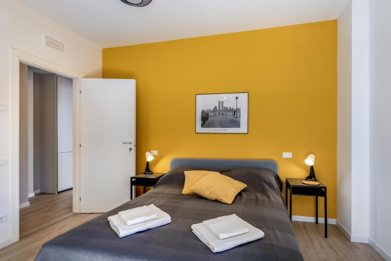 Family & Friends Rooms With Shared Bathroom Padua Exteriör bild