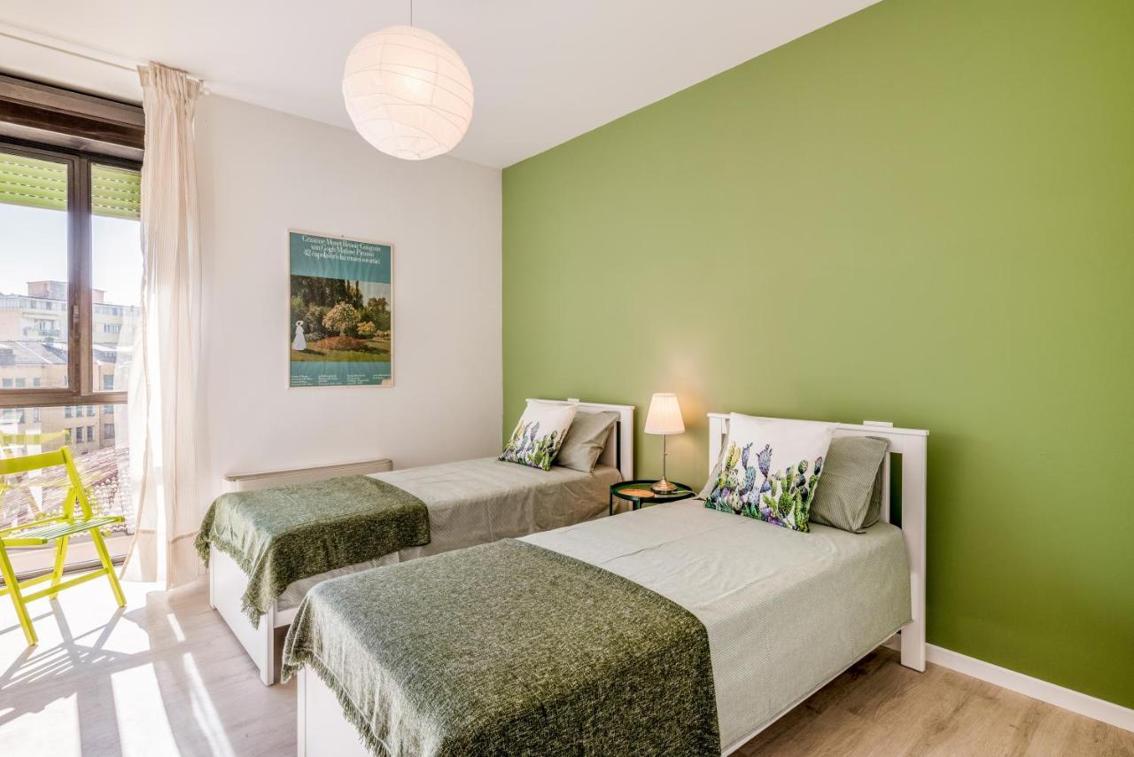 Family & Friends Rooms With Shared Bathroom Padua Exteriör bild