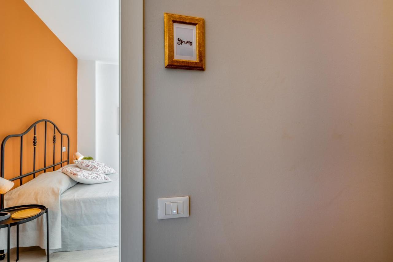 Family & Friends Rooms With Shared Bathroom Padua Exteriör bild